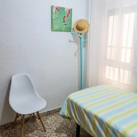 Terrace, Pool, Wi-fi, And 200 Meters From The * Santa Pola